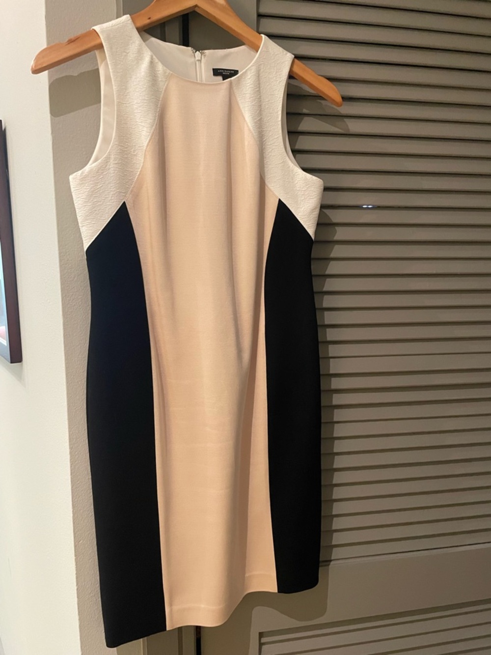 Ann Taylor Cream and Black Colorblock Midi Dress
